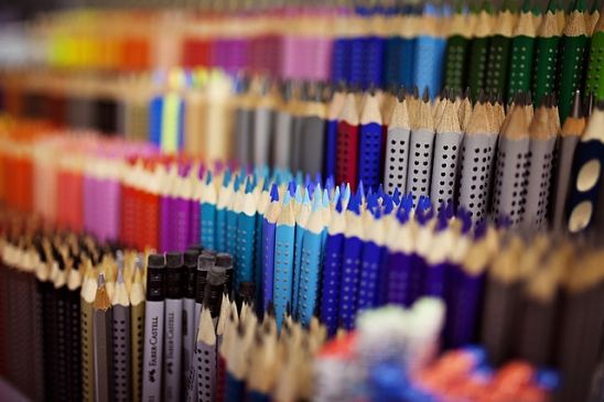 Advantages of opening a stationery store